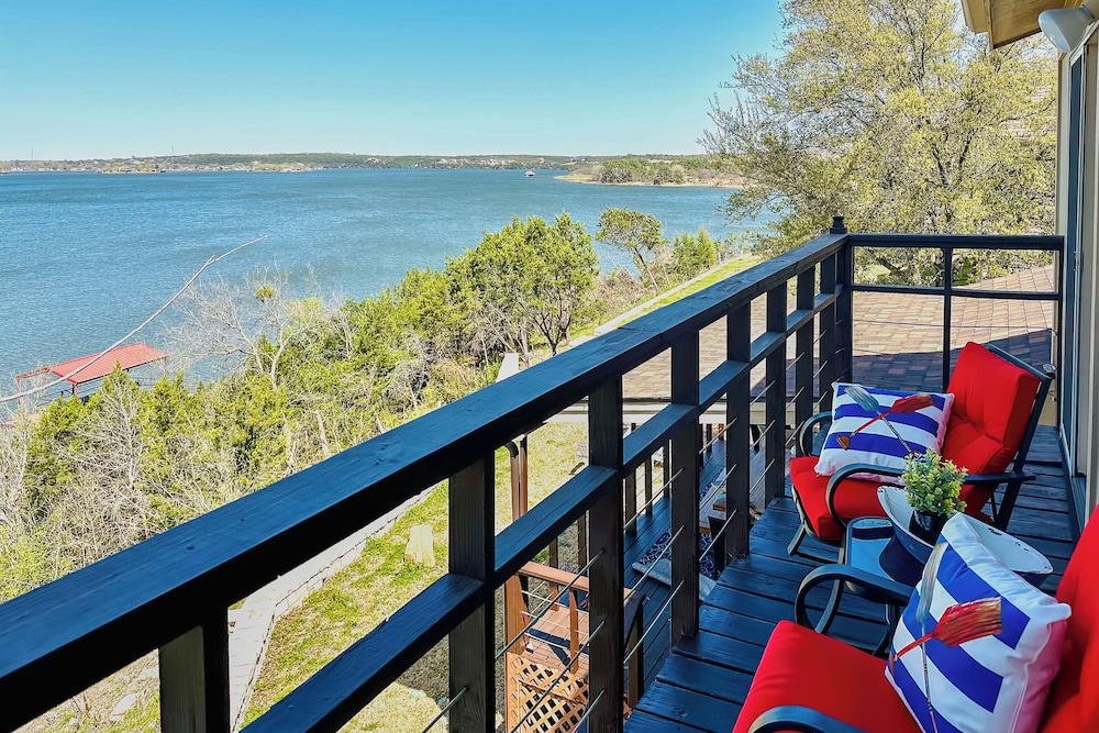 Luxe Lake Granbury Retreat: Dock, Deck & Game Room