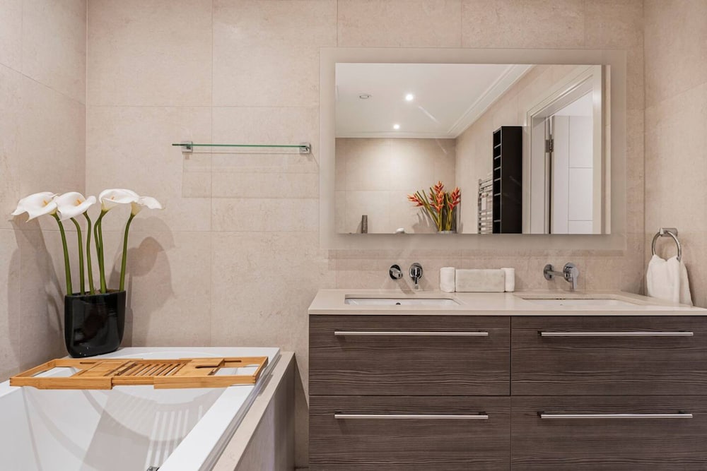 Luxury Park Lane Apartment - Opposite Hyde Park