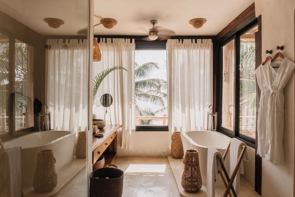 Casa Chukum 4BR by Aldea Canzul