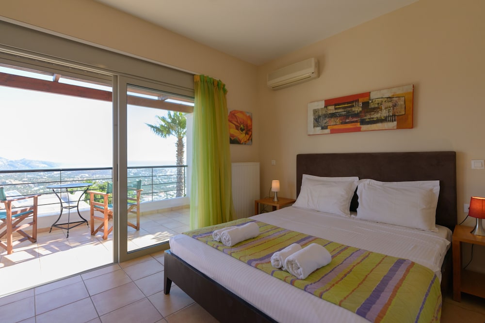 Villa DreamView with private pool view 5