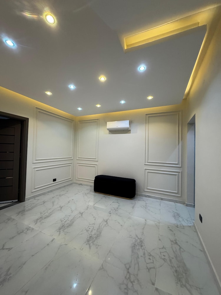 villa with garden in continental COMP