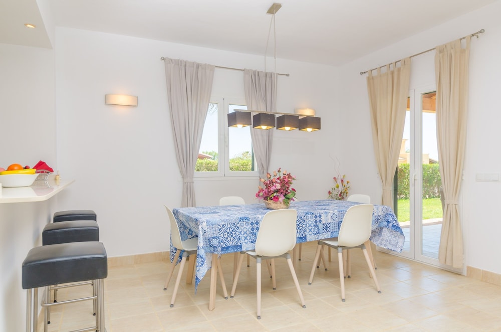 Voltora in Campos With 3 Bedrooms and 3 Bathrooms view 5