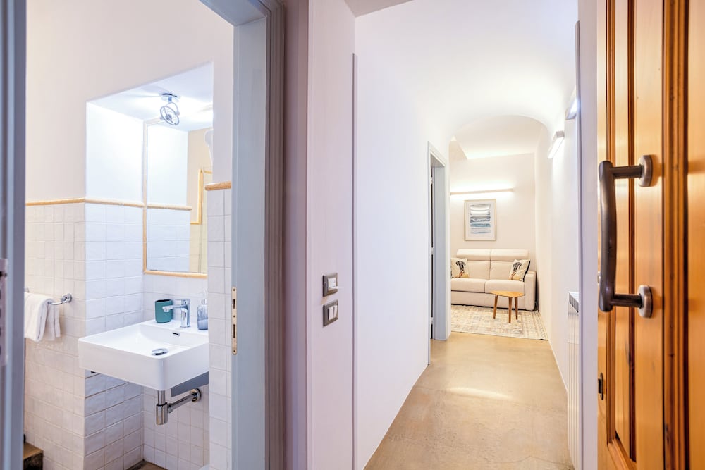 Condotta 16 Apartments