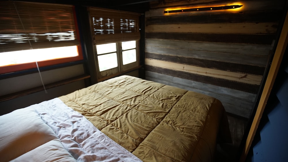 Narakan Hostel
