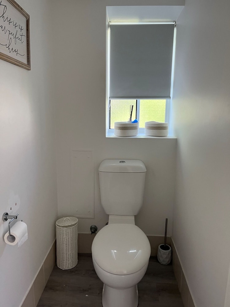 Cosy Central Burleigh Getaway