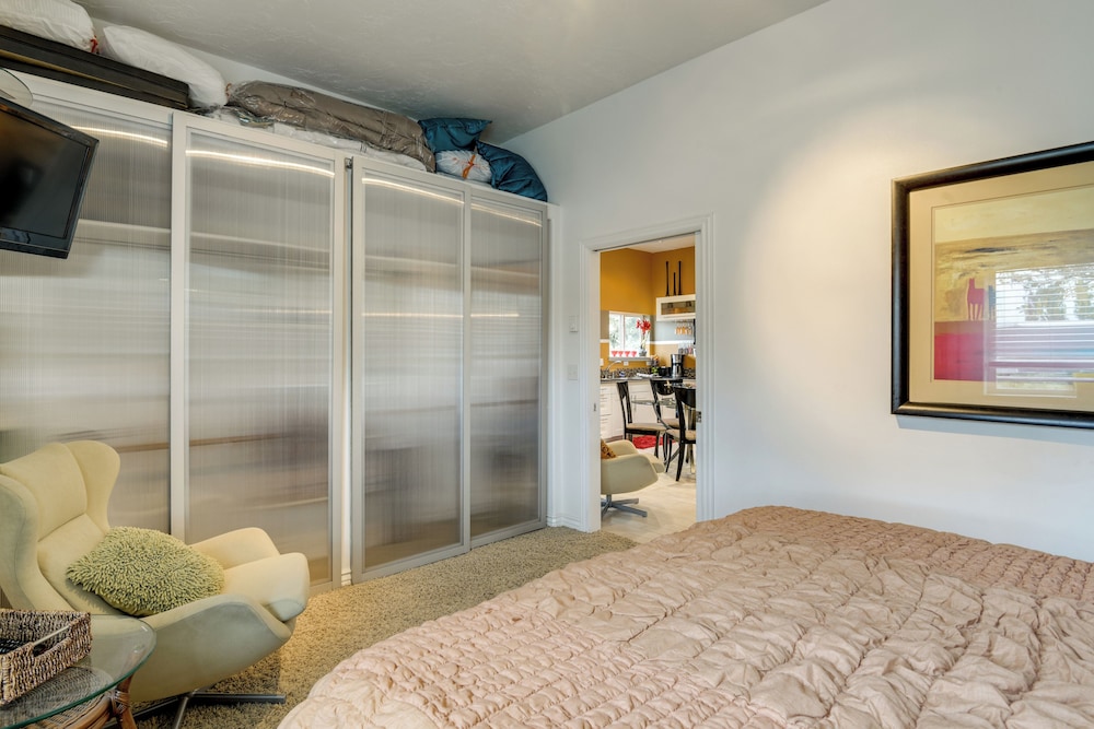 11 Mi to Bear World: Riverfront Getaway in Rigby