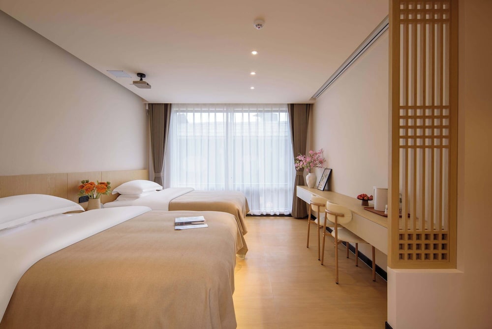 Xuejian Homestay