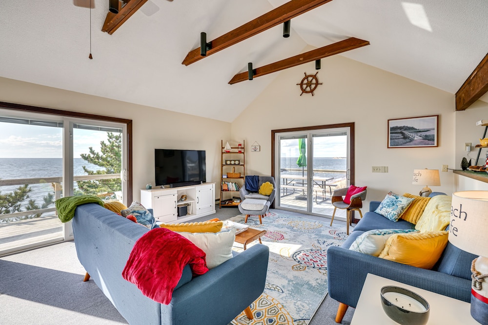 Eastham Beach House w/ Bay Views & Beach Access!