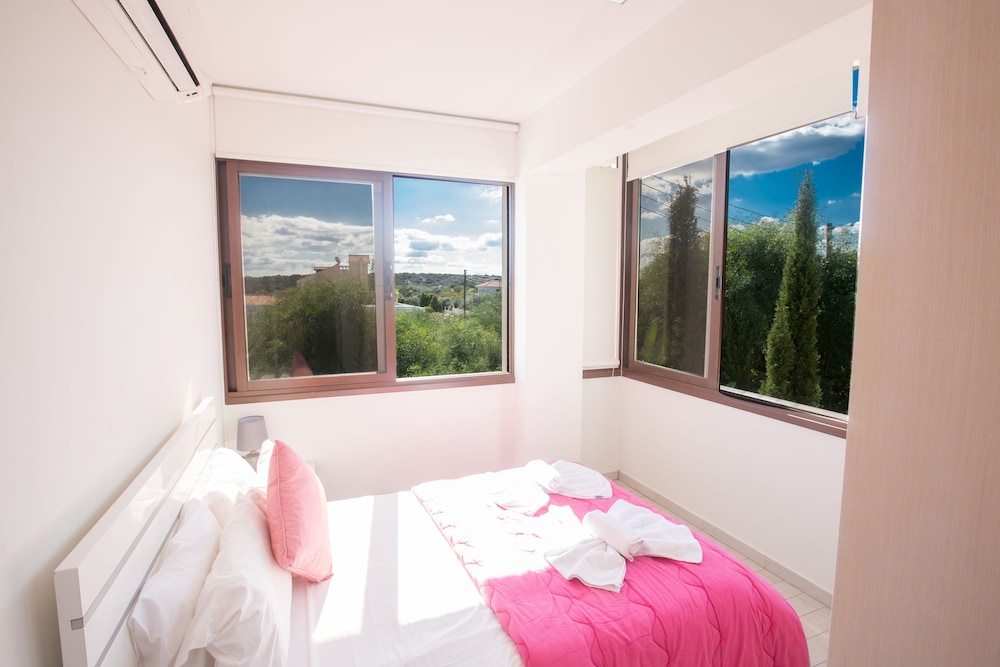 Protaras Holiday Villa De1