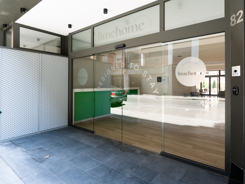 Limehome Barcelona Carrer de Besalú 82