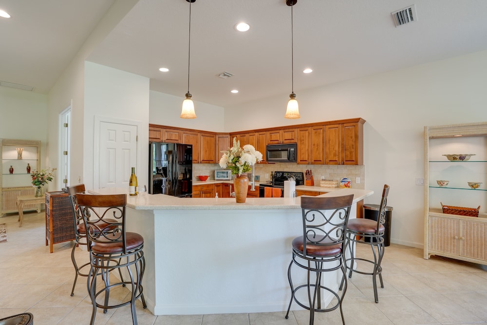 Fort Myers Vacation Rental w/ Pool Access!