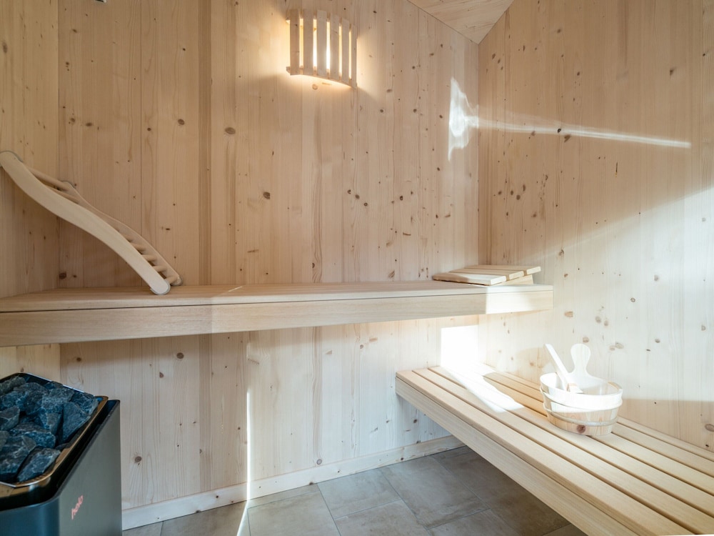 Attractive Chalet With Whirlpool