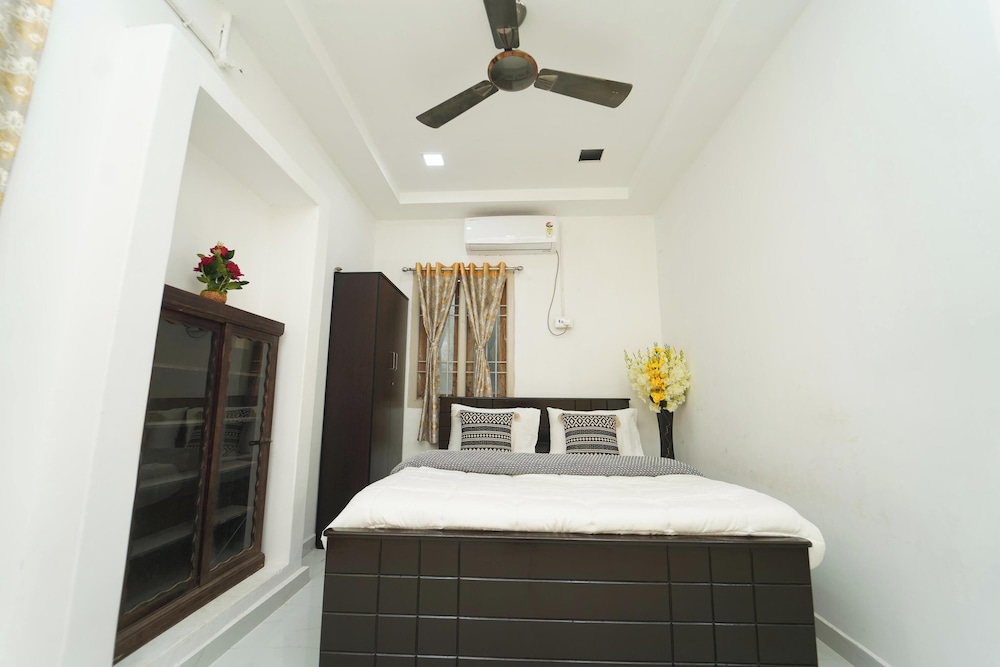 Blue Horizon Apartment 2bhk Nr Marina Beach