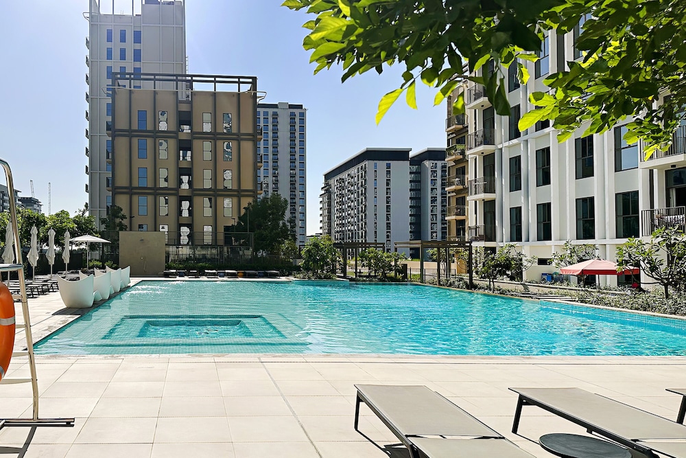 Deluxe 2BR Apartments at Socio