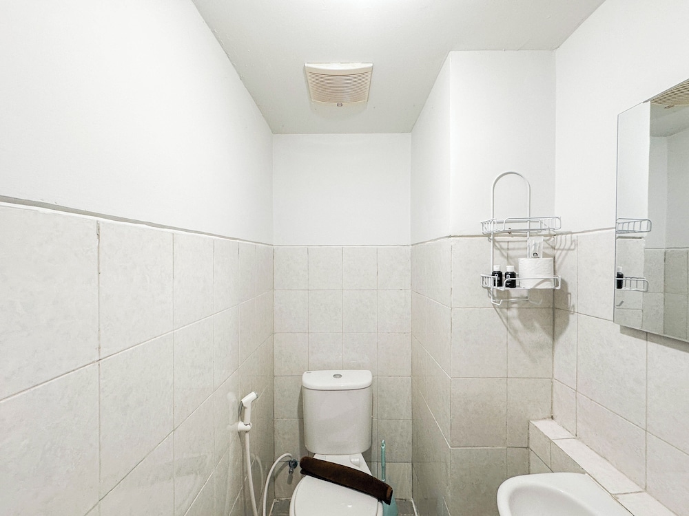 Modern and Cozy 2BR Apartment at Suncity Residence