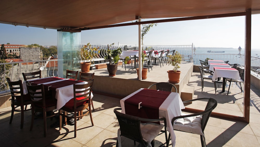 Spinel Hotel - Image 31