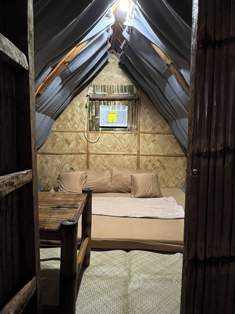 Serene Farmhouse Retreat in Alfonso, Cavite - Perfect for Family Getaways