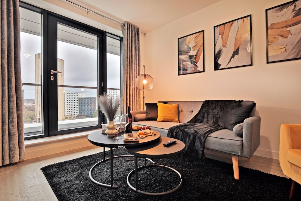 Manchester - 2-bed Apartment - Sleeps 4 - Wifi