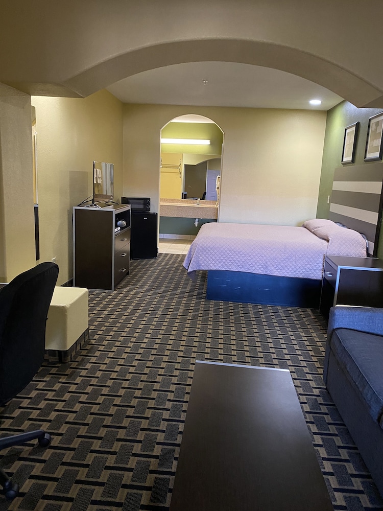 Redwood Suites view 4