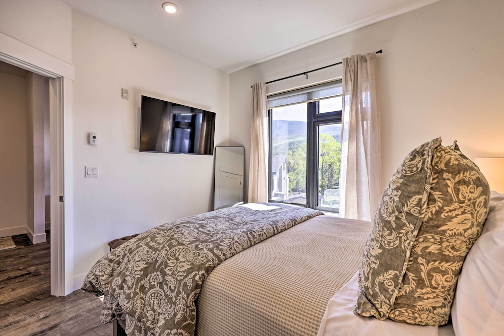 Hot Tub & Balcony: Riverfront Silverthorne Condo! view 2