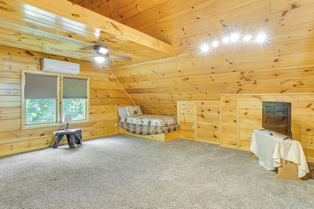 Douglas Lake Access: Family Cabin in Sevierville!