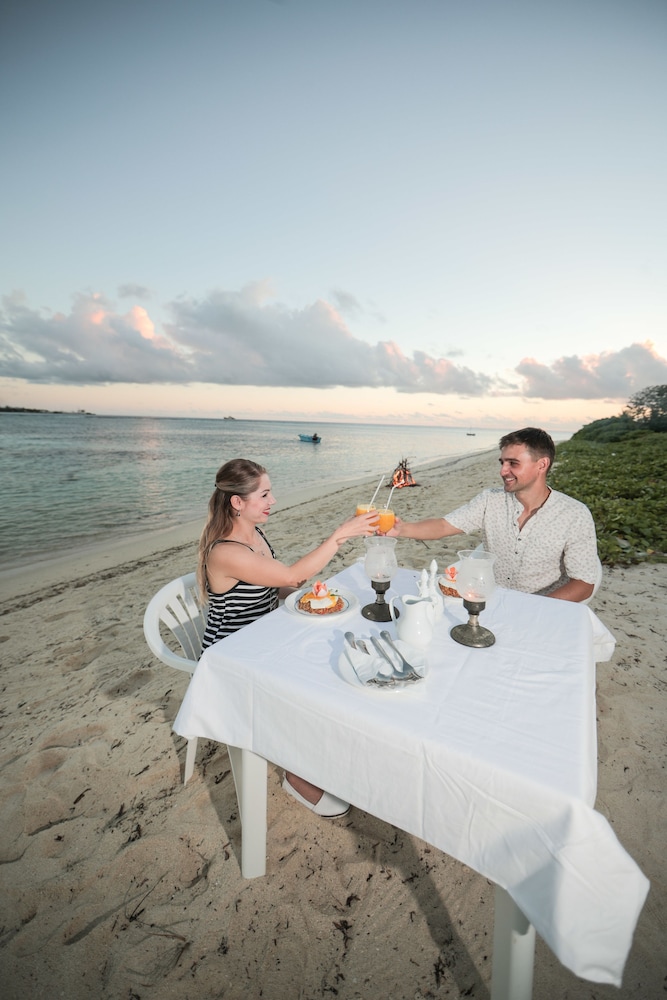 Huvadhoo Inn