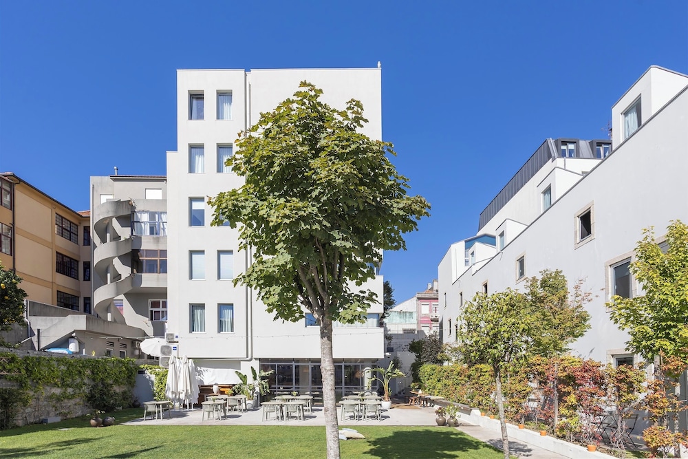 Regras Apartments & Garden A19 by Benefit Collection