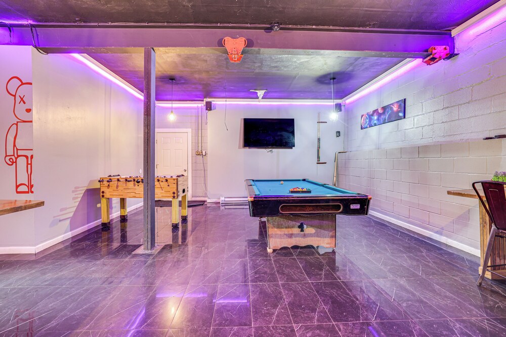 15 Mi to Ski Big Bear: Gem w/ Deck & Game Room