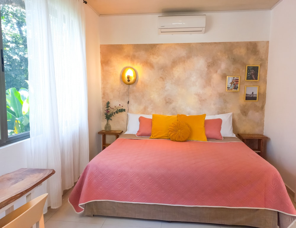 Calma Apartments