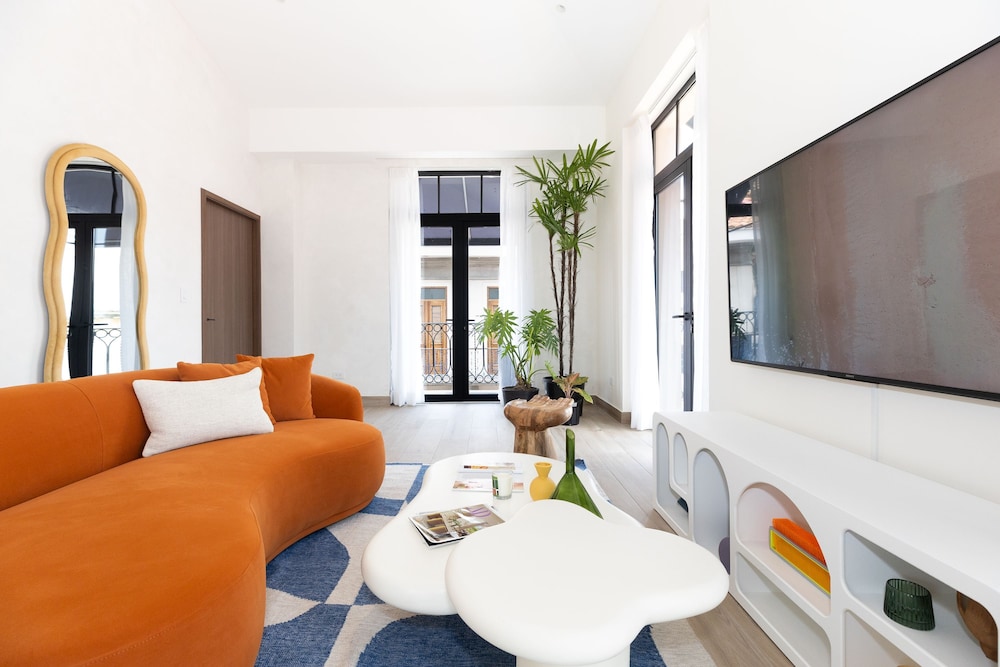 The Grand Penthouse by Acomodo Casco Viejo