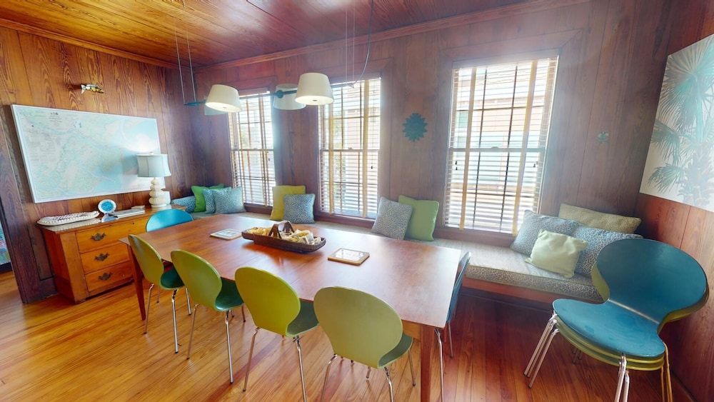 3 10th Place by Tybee Vacation Rentals