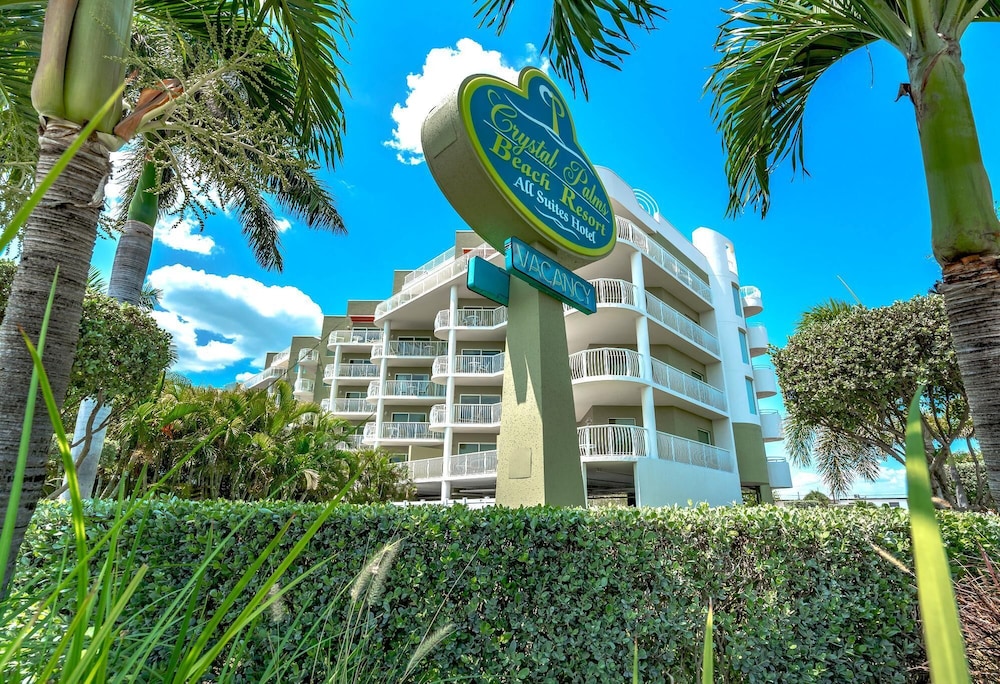 Crystal Palms 405