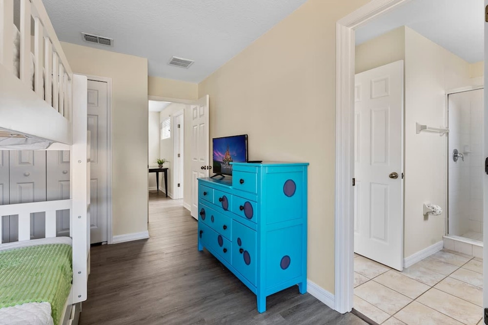 Themed Bedrooms and Large Pool