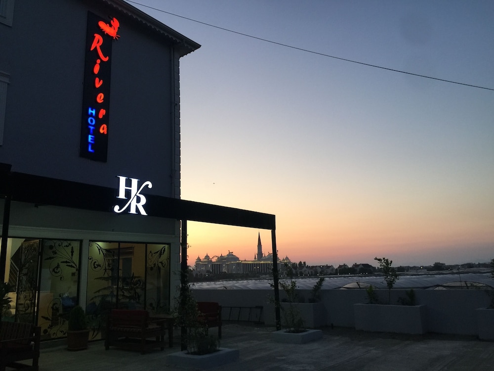 Hotel Rivera - Image 1