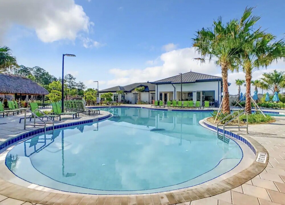 4345 Mickey s Townhome Storey Lake Pool