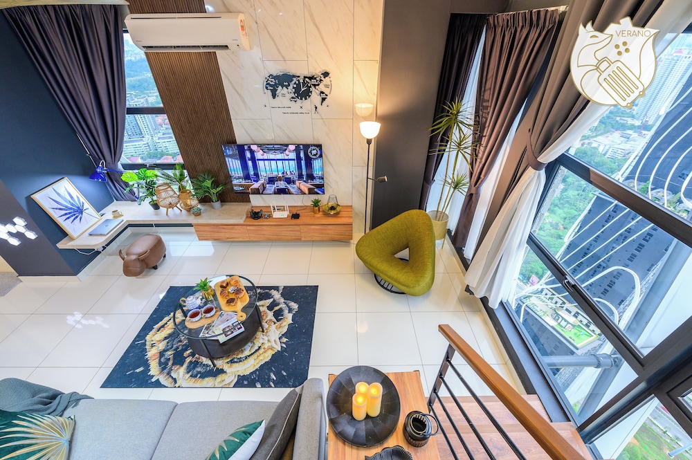 2BR 6PAX Jacuzzi View at Arte MontKiara