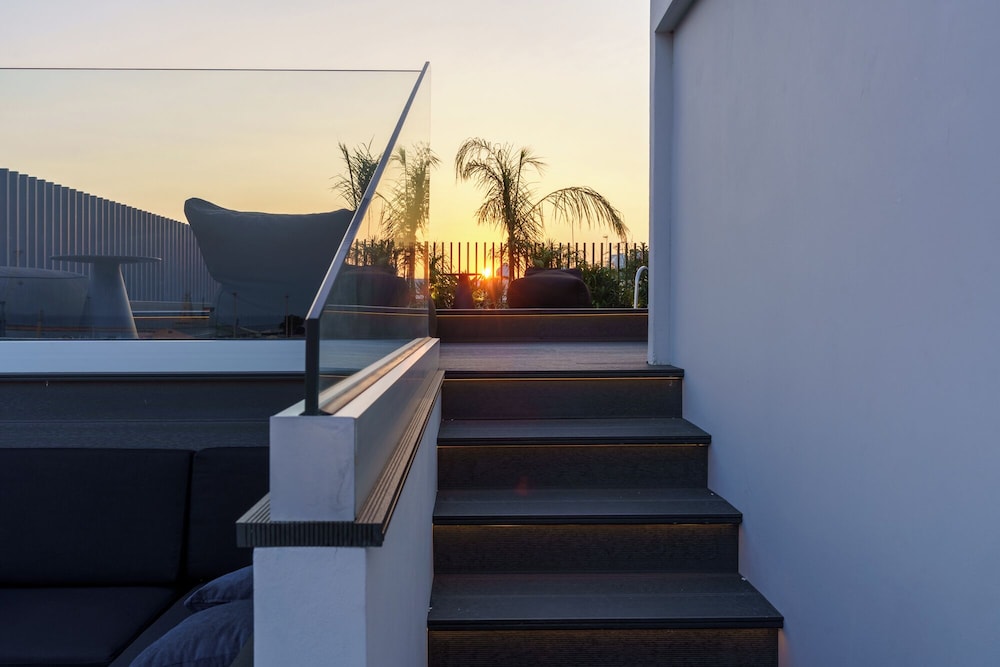 The Penthouse - 3BR Seaview in Larnaca