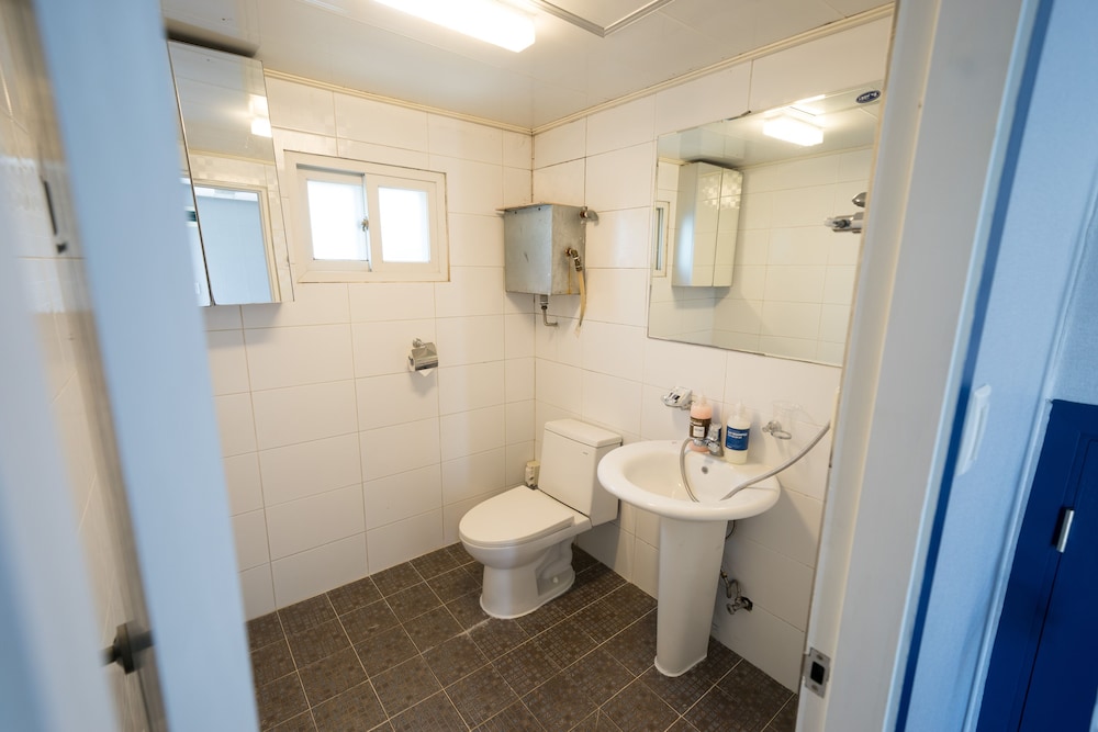 Beewon Guest House - Hostel