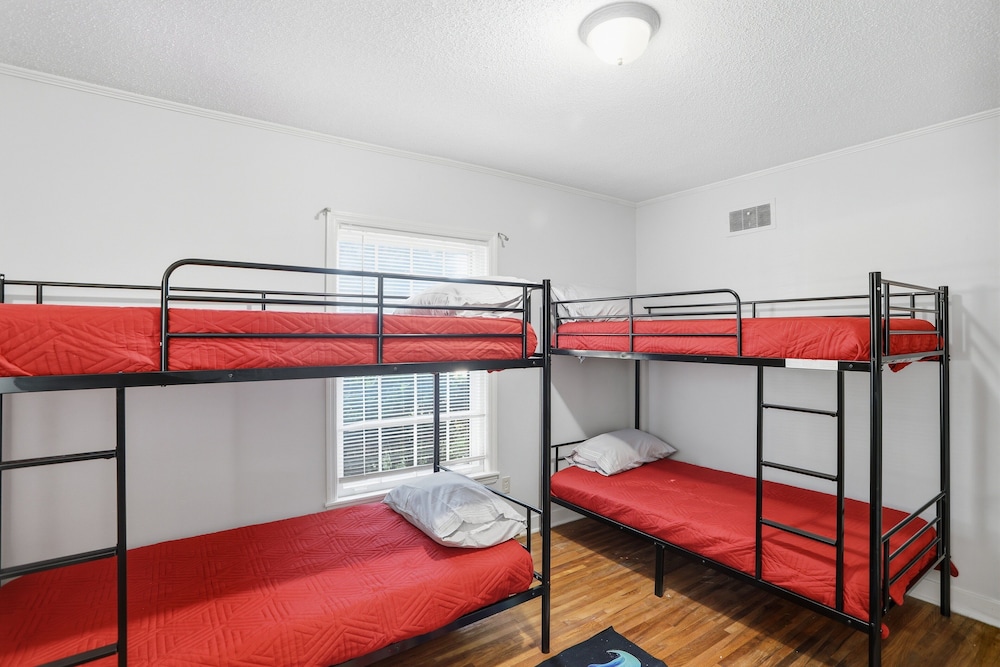 Bluff City Gem With Game Room 3 Bedroom Home