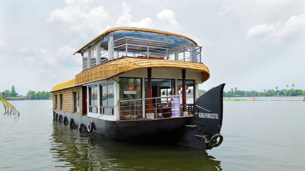 Lake India House Boats
