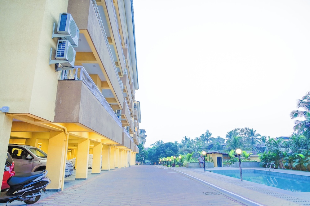 Alaya Stays Veera Marina 3 BHK Apartment