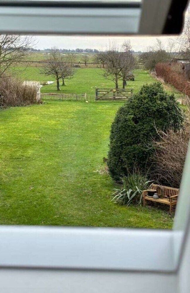 House by the Paddock