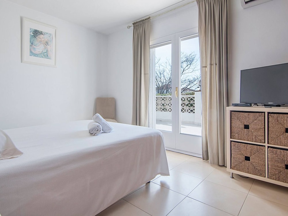 Beach In Cambrils Villa With Private Pool