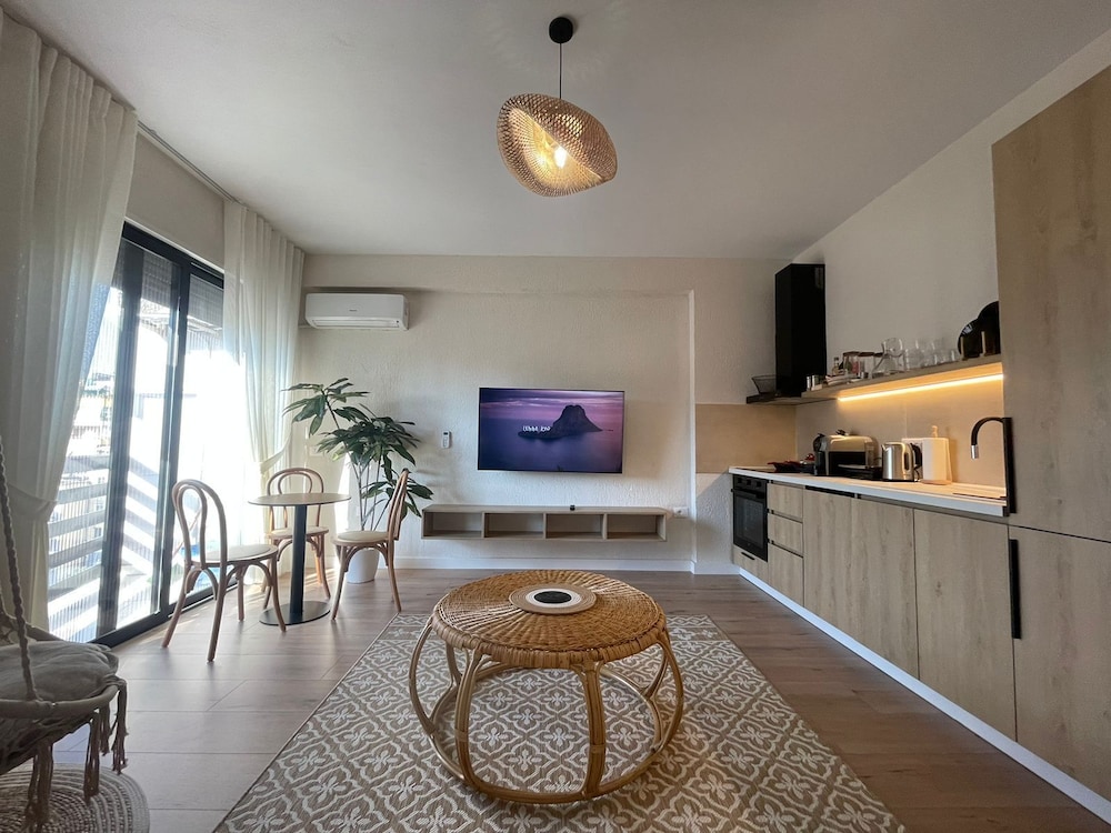 Boho Central Apartment