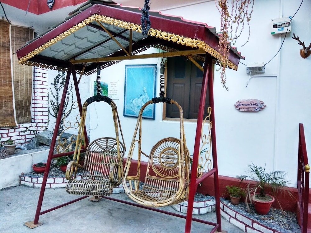 Jamwal Villa Homestay Himachal Pradesh view 5