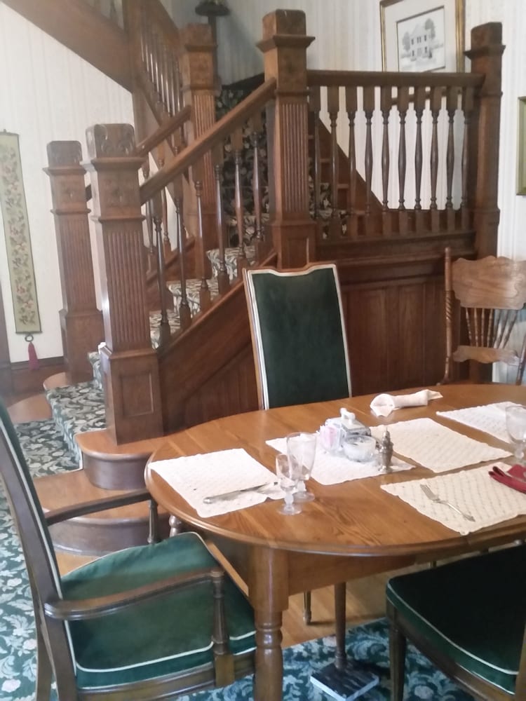 Spahn House Bed and Breakfast - Property Image 36