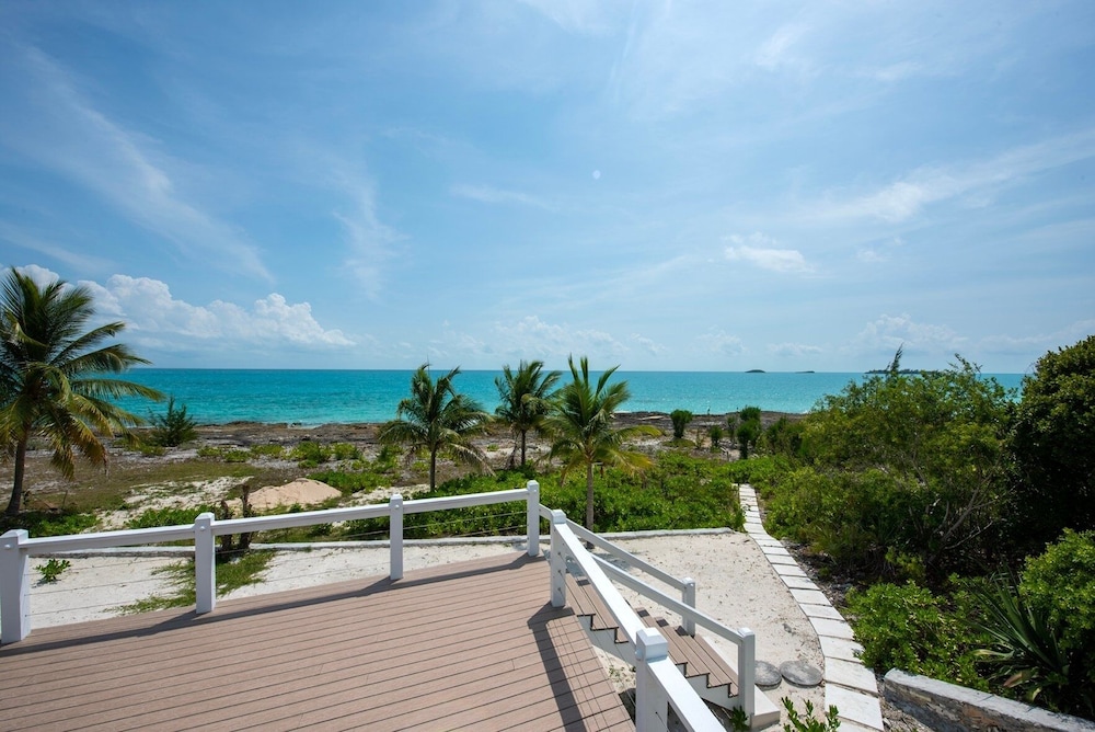 Ware-a-dise - Newly Remodeled Home On Calm Caribbean 3 Bedroom Home