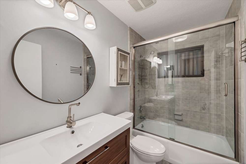 Punta Gorda Isles 2 Bedroom Private Home 2 Home
