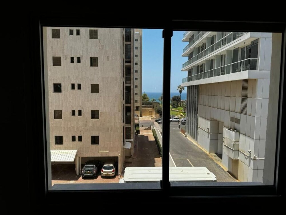 Sea view apartment with balcony