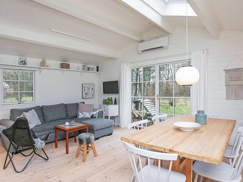 6 Person Holiday Home in Jerup